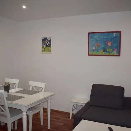 Pod Sjezdovkou 3*