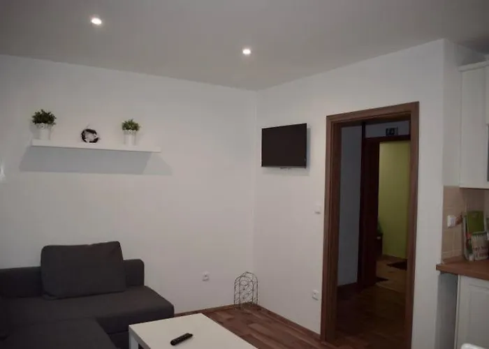 Pod Sjezdovkou 3*